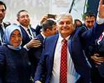 بن علي ييلدريم به رياست حزب عدالت و توسعه ترکيه انتخاب شد